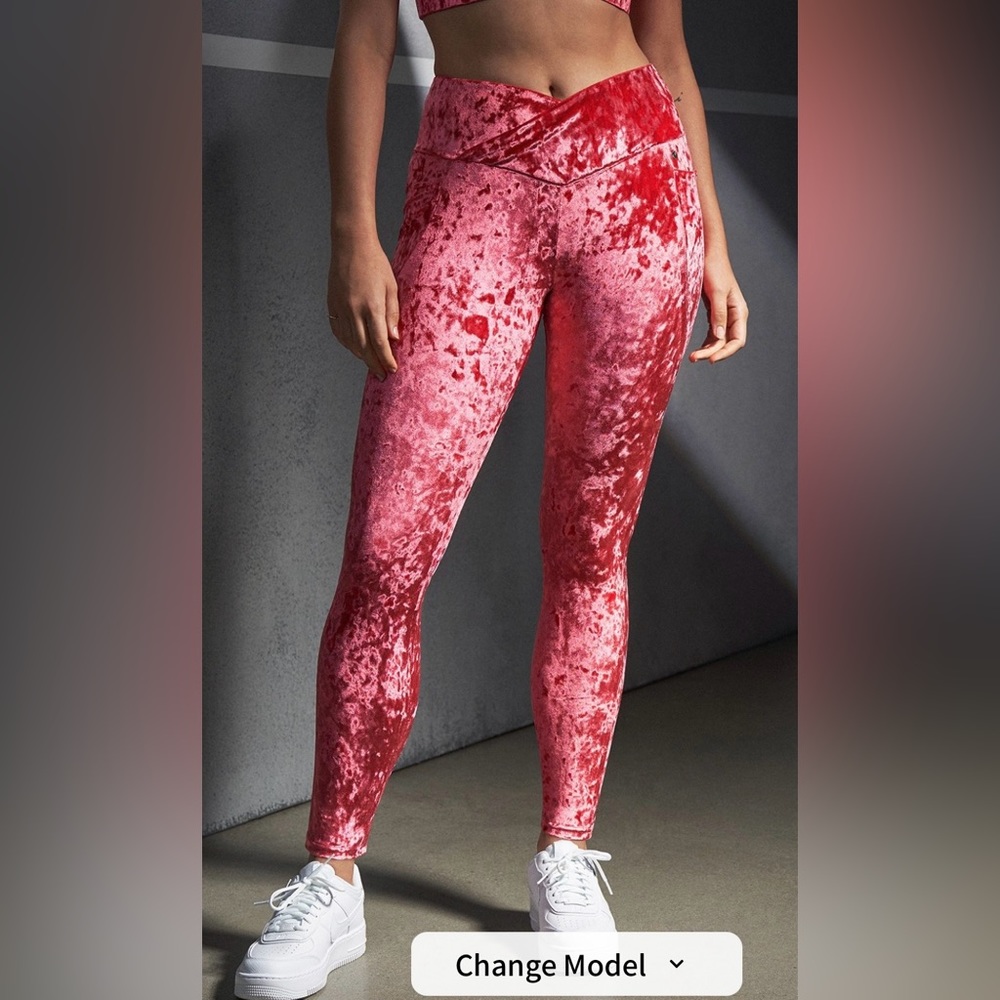 Fabletics Plus Velvet Leggings ❤️ - Picture 1 of 12